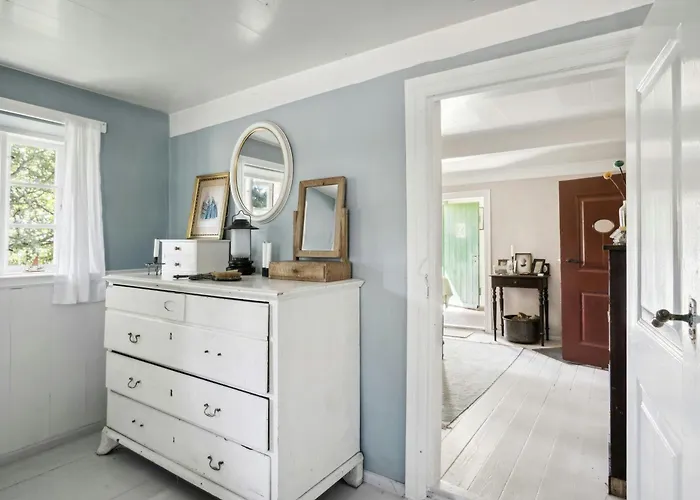 Bygone Time At Cartwright's Farm In Feriehus